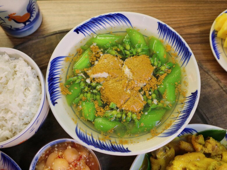 Món thịt bò xào ngồng tỏi thơm ngon.